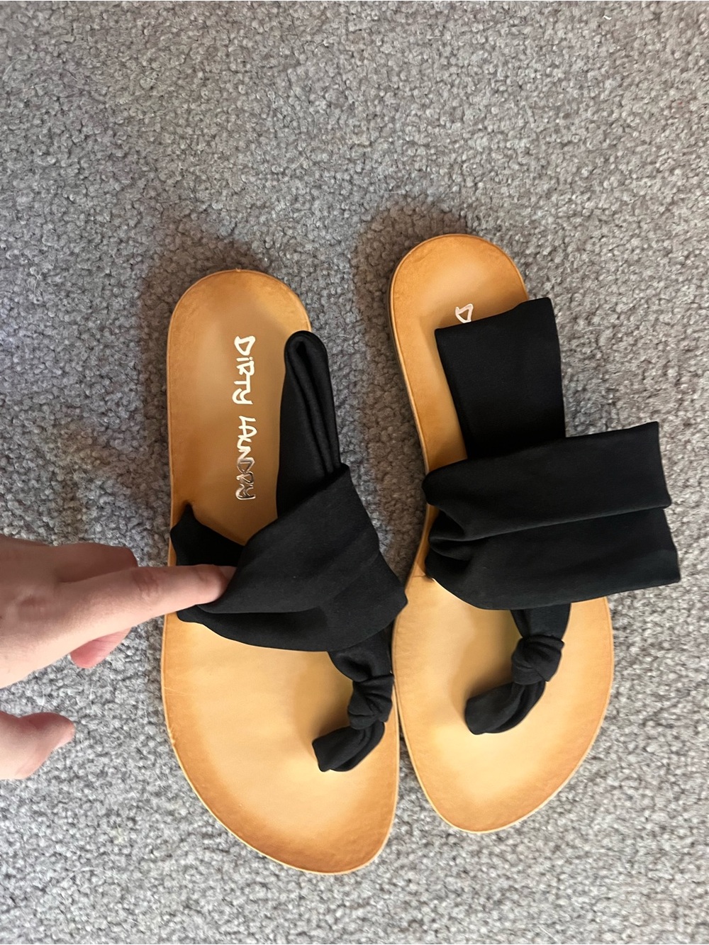 Dirty Laundry Black Knotted Toe-Loop Slide Sandals